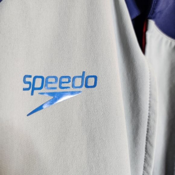 Speedo soft shell jacket. Medium - Picture 9 of 16